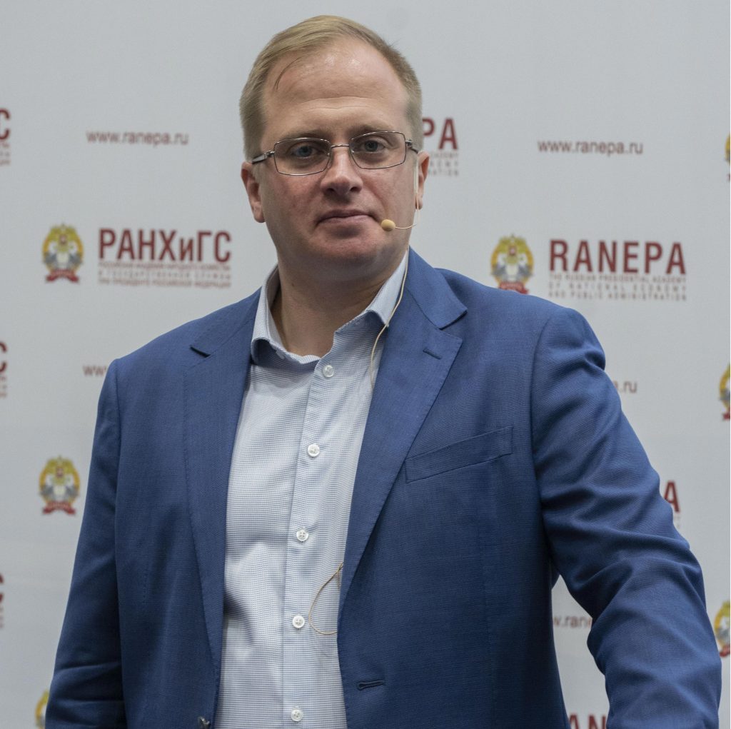 Александр Крамаренко
